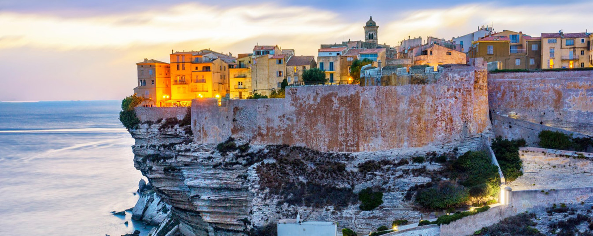 Bonifacio - Capitale pittoresque de la Corse