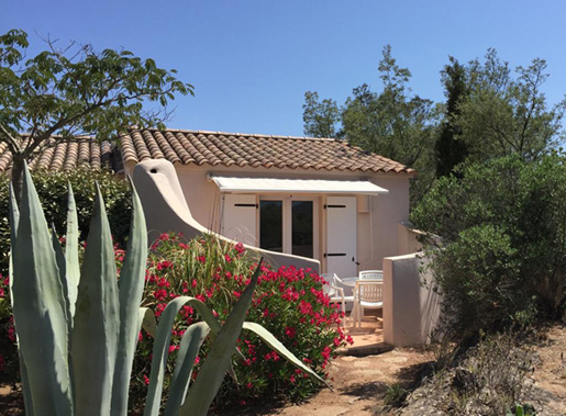 Façade des gîtes de la résidence Stella d'Oro